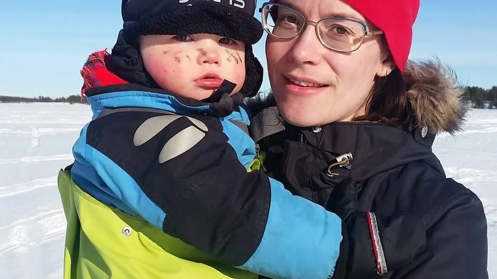 Lovisa Wahlberg med sonen Uno.