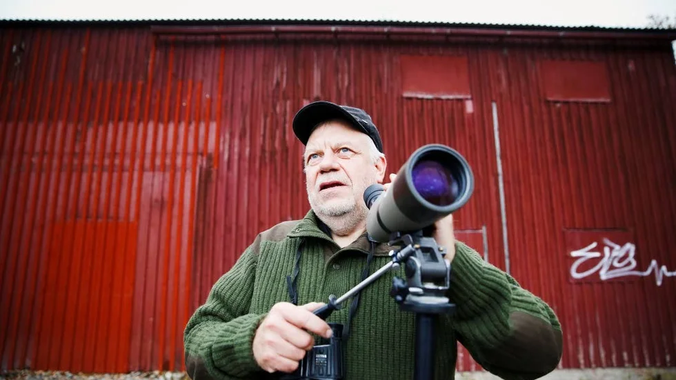 Oroad. Berth-Ove Lindström är en av Norrbottens ledande expert på rovfåglar. Han är oroad att den planerade vindkraftsparken i Överkalix kommun kan bli ett hot mot kungsörnens fortlevnad i länet. "Det är stora naturvärden som går förlorat om vindkraftverken byggs."
