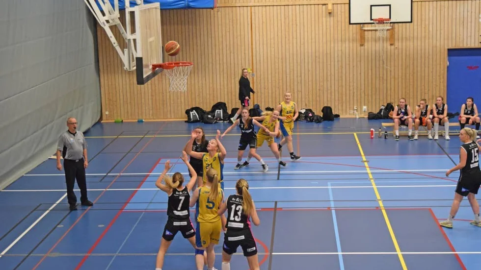 Gammelstad mot Luleå Basket.