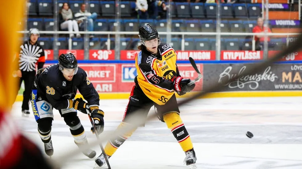 Marcus Björk i en träningsmatch mot Kärpät.