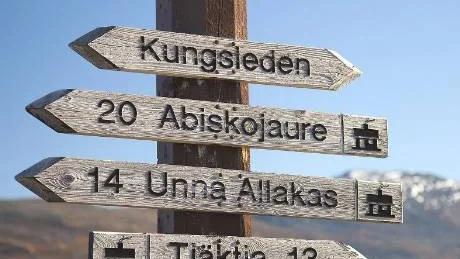 BESKRIVNINGAR. Alla etapper på Kungsleden är noggrannt beskrivna