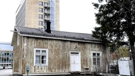 KULTURARV. Rödlundska gården är Luleås äldsta hus och skyddas enligt konstens alla regler. Nu vill Hembygdsförbundet bli remissinstans när det ska fattas beslut som rör kulturarv och samhällsplanering men Luleås kommunalråd Karl Petersen är negativ till det.