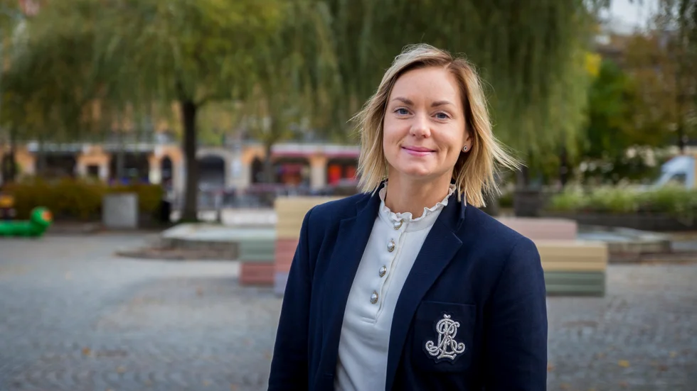 Maja Guthammar stortrivs med jobbet som fastighetsmäklare på Länsförsäkringar fastighetsförmedling i Katrineholm. Som fastighetsmäklare säljer hon allt från den lilla ettan till den stora gården.