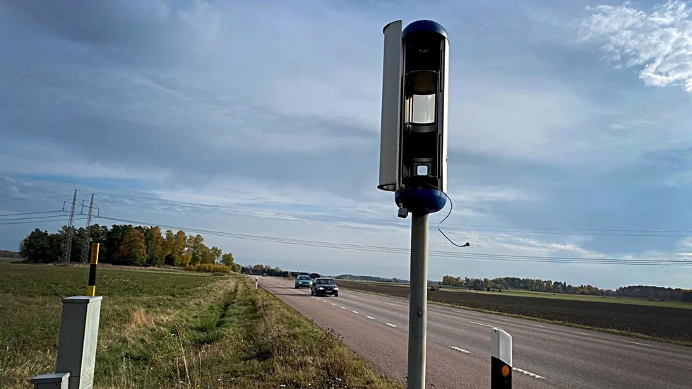 Fartkameror för miljoner har stulits i Uppland den senaste tiden.