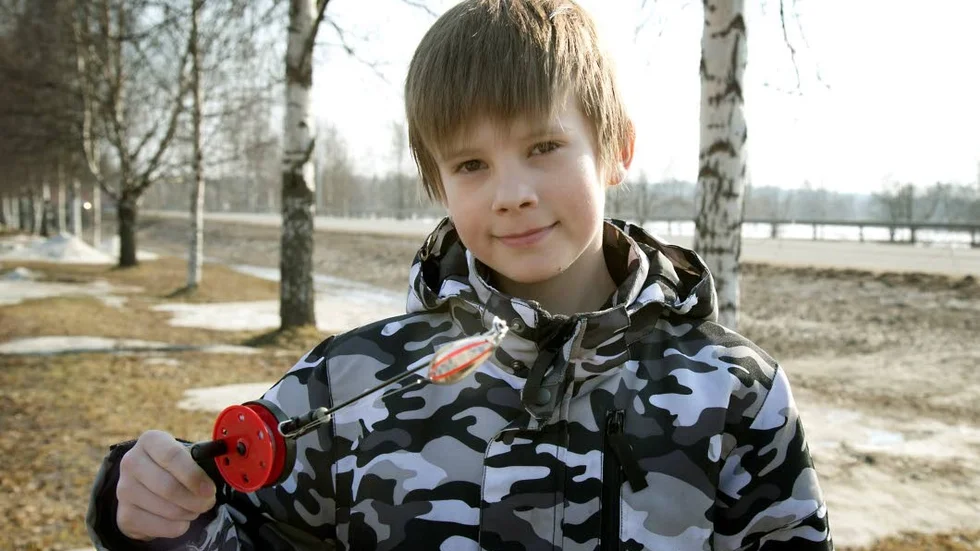 SEGRAREN. Med två fina harrar med en totalvikt på 963 gram stod tioårige Rasmus Ögren från Piteå som slutlig segrare i Jäckviksnappet.