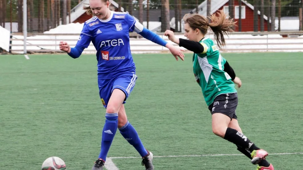 Dyster. Elin Wikgren, Storfors, deppade efter förlusten.