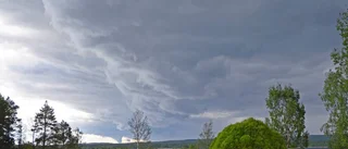 Tromb drog in över Skellefteå