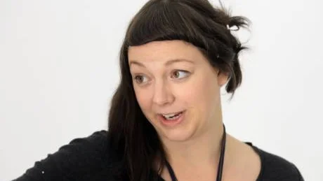 Lina Persson från Halla. Fotograf och lärare i animation som ställer ut på Gocart gallery i Visby.Foto: Rolf Jönsson