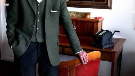Petter Rimfors. Klassiska snitt och naturliga matieral innebär att Petter Rimfors garderob håller längre än de flesta andras.
