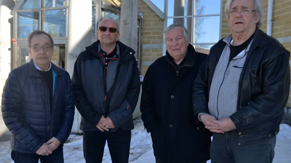 KRÄVER ATT RÖNTGEN FINNS KVAR. Martin Lång, Lennart Waara, Anders Wilén och Sven Kostenius.