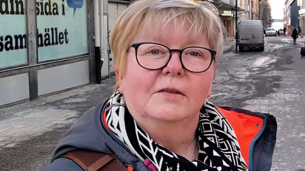 Käftsmäll. Lena Edenbrink tycker att helgens händelse i Luleå känns som en käftsmäll.