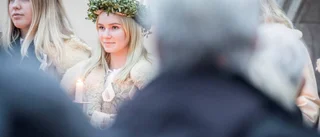 BILDEXTRA Tusentals på julmarknad i Roma