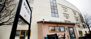 Missnöje bland Pjäsens personal