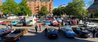 BILDEXTRA: Fullt med veteranbilar på Tyska torget 