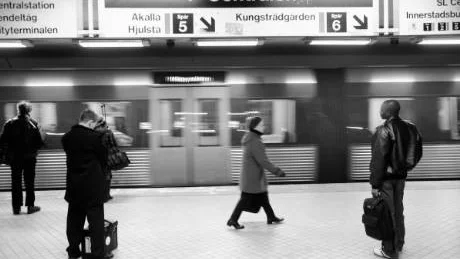 Det har aldrig varit så billigt och så lönsamt för samhället att lånefinansiera miljösatsningar, mindre skolklasser, fler högskoleplatser och fungerande infrastruktur.