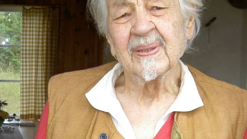 LYRIKER. Lennart Hellsing var med sin stillsamma framtoning genom alla år också poet och en obotlig lyriker.
