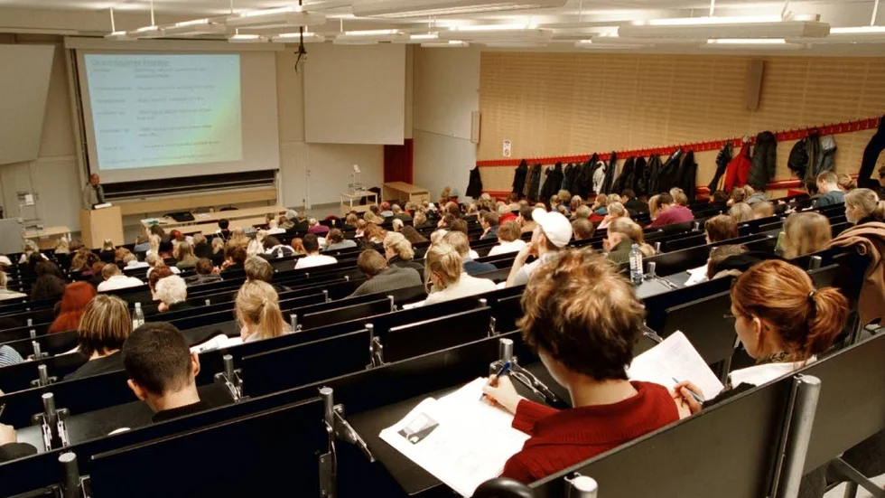 Att ha möjlighet att fortbilda sig inom sitt ämne är, enligt min mening, det absolut bästa och viktigaste för oss lärare, berättar insändarskribenten.