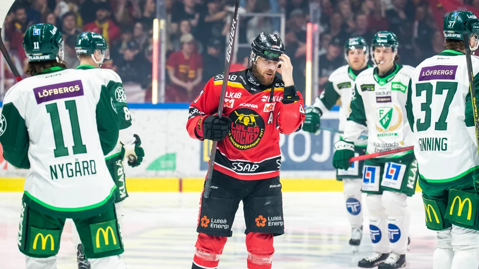 Färjestad pikade Linus Omark under onsdagen.