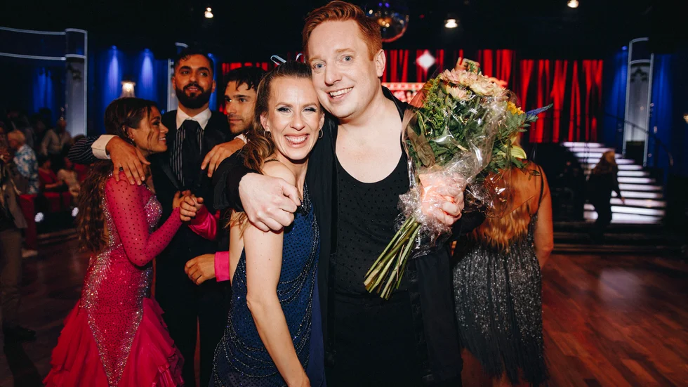 Fjärde gången gillt i dansduell, i kväll fick programledaren Markus Granseth lämna "Let's dance".