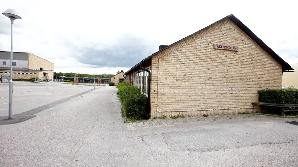 Polis ryckte ut till Åkerskolan två gånger under måndagskvällen.