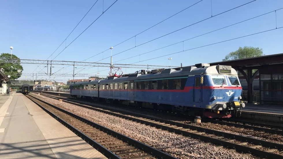 Mellan fem och tio minuters försening gäller på tågen mellan Flen och Eskilstuna de kommande dagarna.