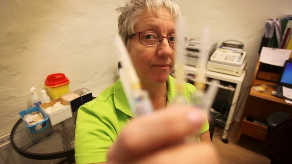 Många tänker bara kortsiktigt. De tänker inte på vad som skulle hända som de blev sjuka, säger Marianne Wilander.