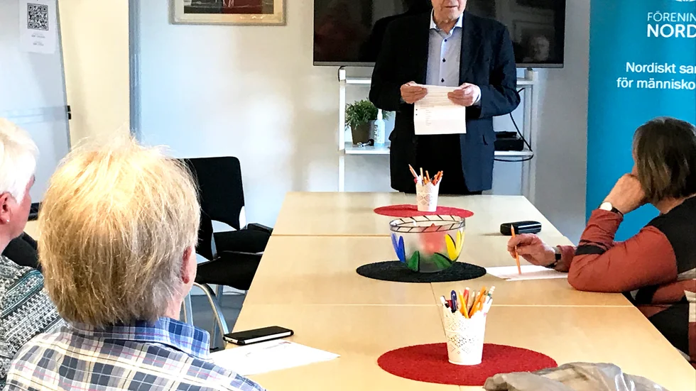 Håkan Forsén, med många års erfarenhet som ordförande i Sattajärvi sameby, besökte Föreningen Norden i Pajala.