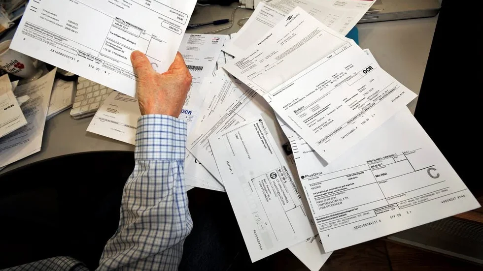 Betalningsproblem. Rekordmånga gotlänningar ansökte förra året om skuldsanering. Antalet ansökningar 2017 (114 stycken) är 39 procent fler  jämfört med året innan. Sett till riksgenomsnittet ligger Gotland lågt och ökningen är den tredje lägsta bland länen.