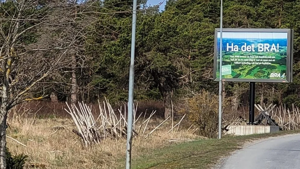 Skräpig entré till Gotland för flygresenärer.