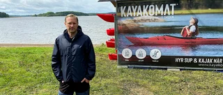 Nu går det att hyra kajak eller sup i en automat i Bredsand