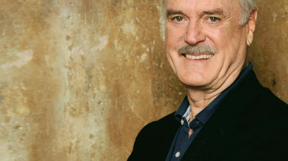 John Cleese kommer till Luleå i höst och när nyheten om hans ankomst gick ut tog biljetterna snabbt slut.