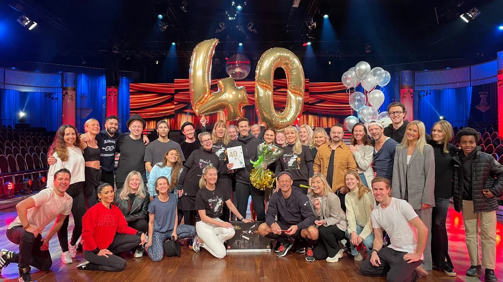 David Lindgren fyllde 40 år i torsdags och hyllades av hela Let's Dance-gänget.