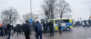 Tv: Se bilderna och få rapporterna från Skäggetorp mitt under upploppet 