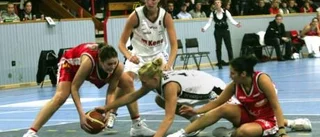 Ladies firade 15 med säker vinst