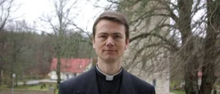 "Man slutar inte vara präst när man är ledig"