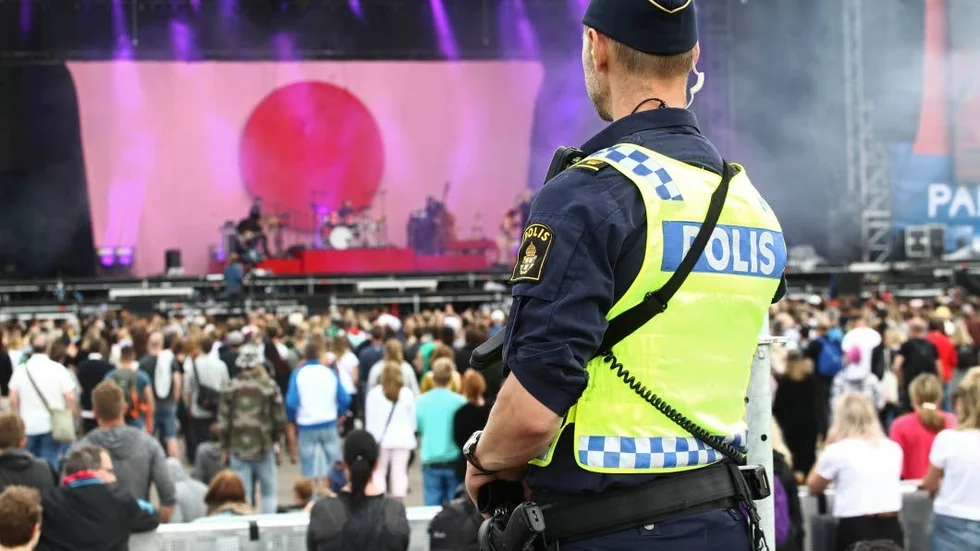 Under utredning. Ett halvår efter Bråvallafestivalen väntar polisen fortfarande på svar på DNA-analyser.