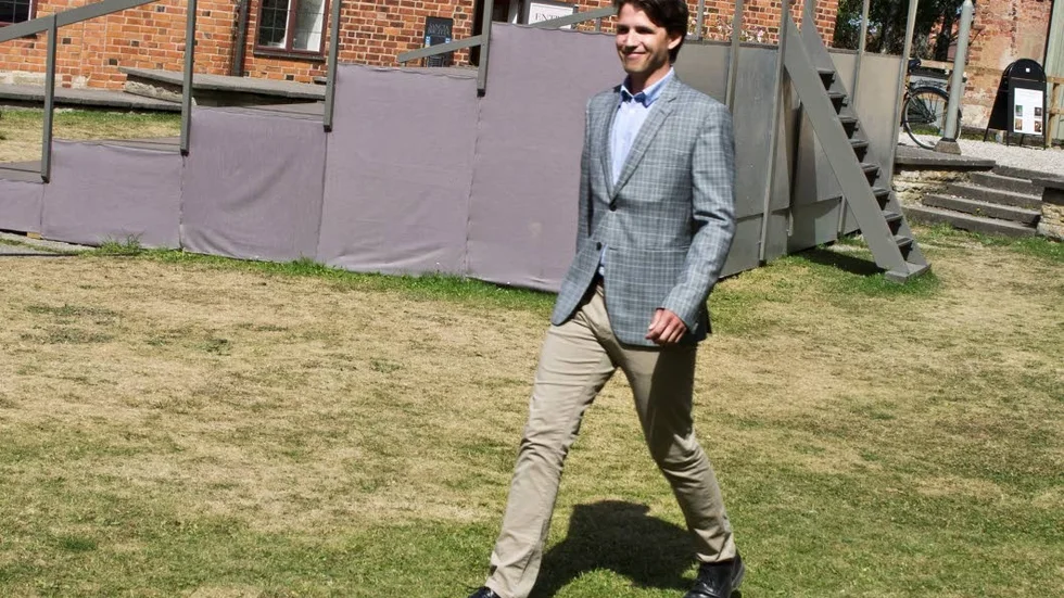 Magnus Tjelle från Musiklinjen på Vadstena Folkhögskola stod för sången.