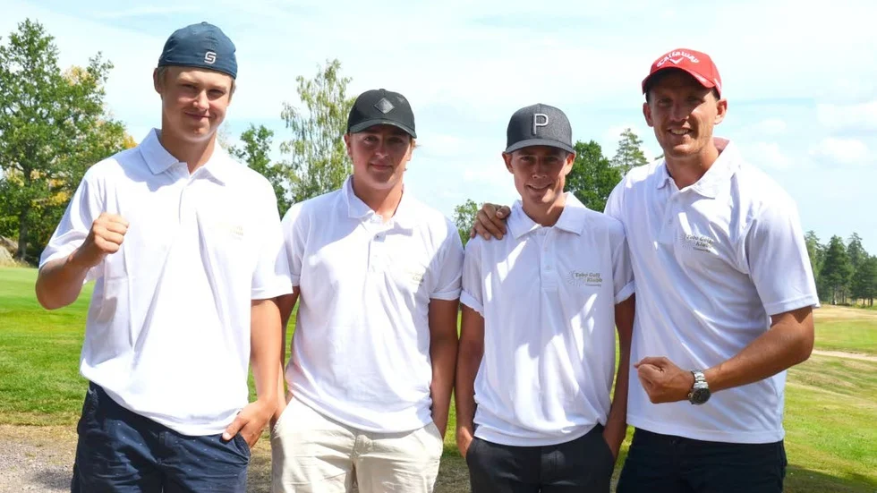 Tobo GK:s Marcus Svensson, Robert Blom, Rasmus Rosin och Kim Wickström slutade på en delad femteplats i seriegolfen i Gränna.
