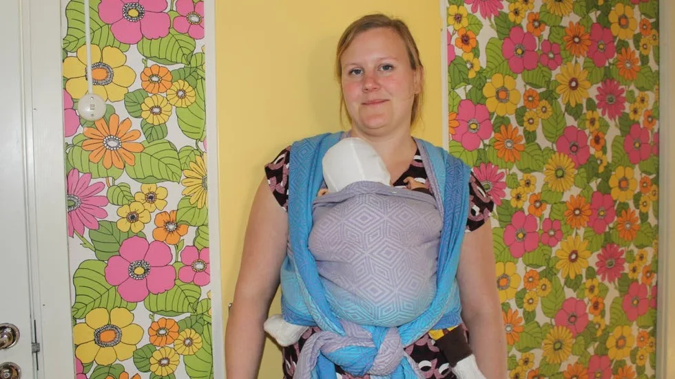 – Kroppskontakten är det viktigaste man kan ge sitt barn, säger Erica Sundeborn
