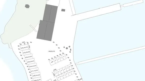 Så här ser hamnen ut i sommar. Silon och magasinet är borta, men sprängsten, suggor och blomlådor ska dela upp den tomma ytan.
