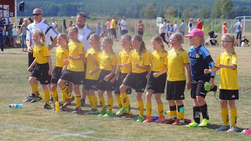 VIF F10 lag 1 tackar Eneby efter segern med 5-0.