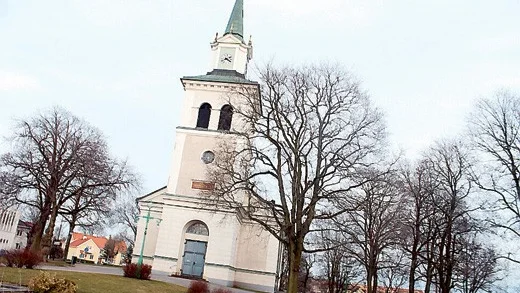 Tappet störst i Vimmerby. I Vimmerby kommun lämnade 82 personer Svenska kyrkan 2014. Flest lämnade Vimmerby församling. Trognast sin kyrka är de i Tuna.
