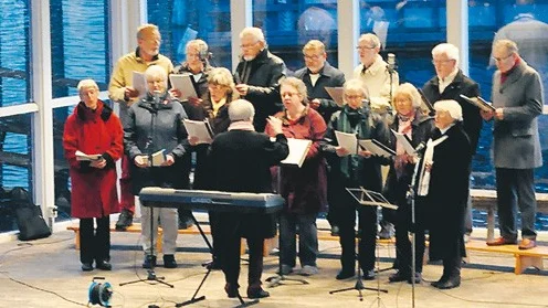 Storebrokören på scenen.