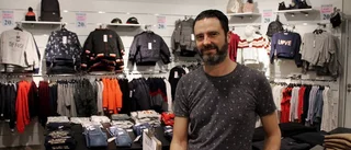Han öppnar ny klädbutik i gallerian