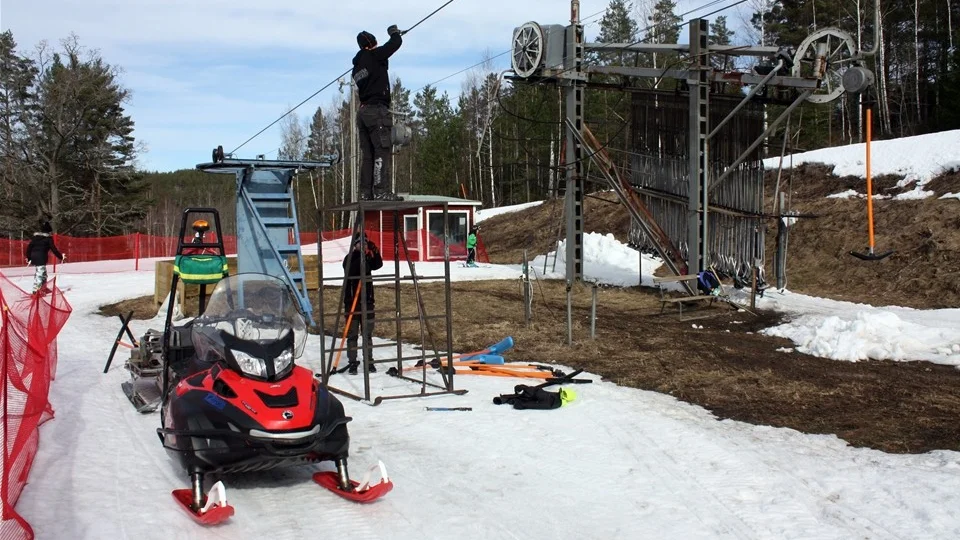Nu ska liftarna ner! Sista dagen för denna säsong är gjord. Foto: Lovisa Monell