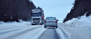 Polisen varnar för hala vägar