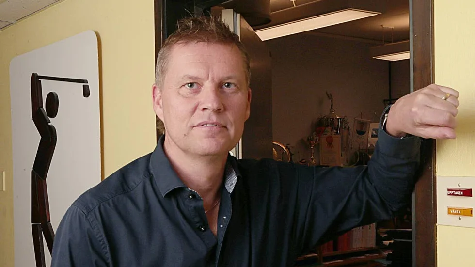 Johan Råsbrink är kanslichef på Östergötlands Innebandyförbund, men också med i disciplinnämnden i ÖFF. Han är bekymrad över fotbollens utveckling när det gäller klubbarnas försök att lura förbundet för att slippa avstängningar.