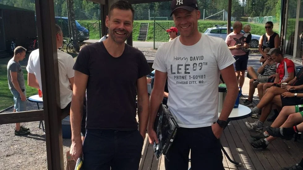 Glada toppåkare i onsdagscupen. Peter Tunek kom trea och Peter Alvarsson vann.