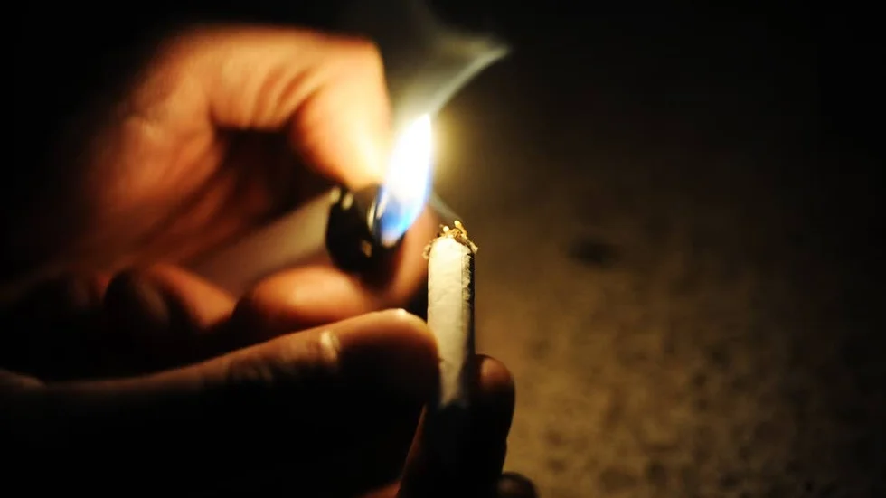 En 32-årig man har dömts för ringa narkotikabrott.