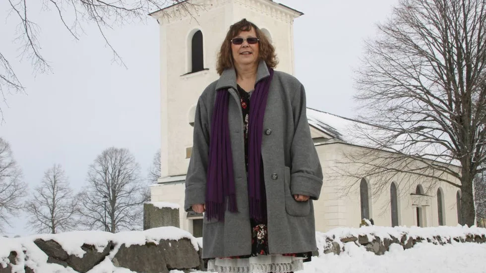 Vallerstad. Det är Anne-Marie Karlssons hemkyrka. I pastoratet som hon nu basar över finns  33 kyrkor.